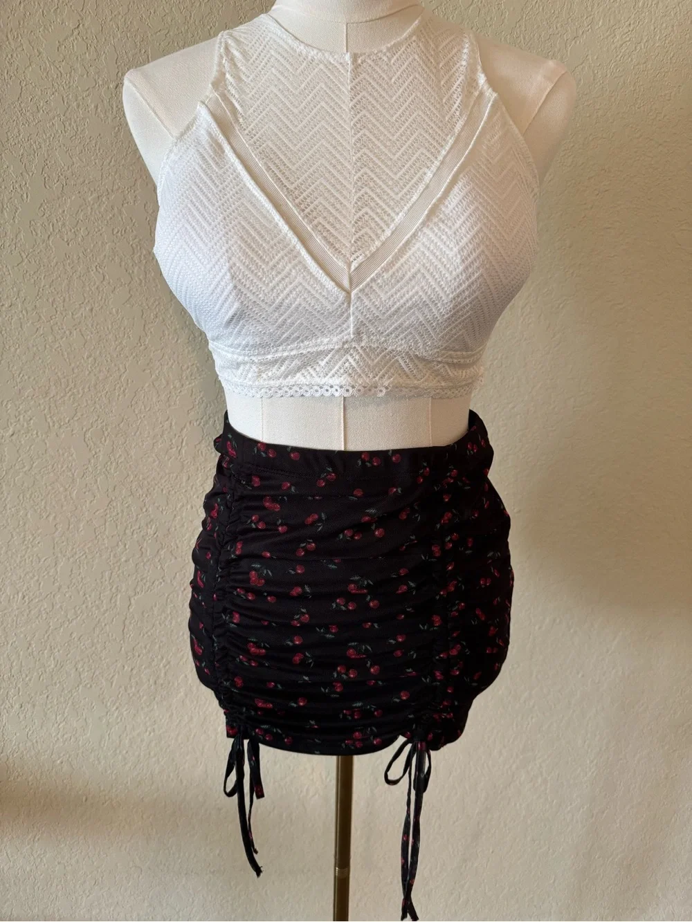 Black Cherry Ruched Mini Skirt Tie Detail Y2K Fruit Print Size M Ruffle Flair